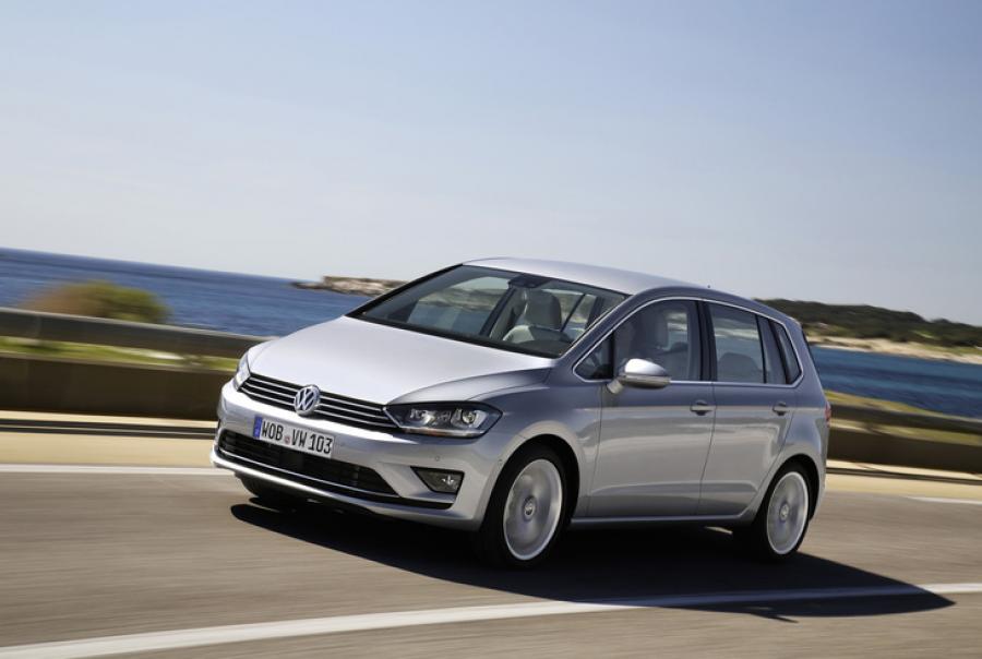  Volkswagen Golf Sportsvan TDI 2014 года  (фото 25 из 36)